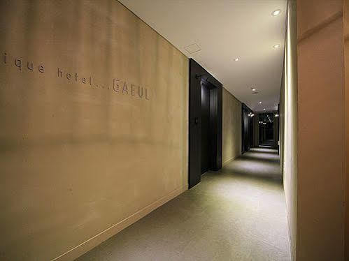 Sinchon Hotel Gaeul Сеул Екстер'єр фото